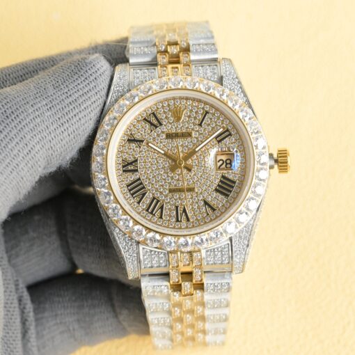 The new bezel (3.55mm diamonds) and the luxurious version of the Rolex Datejust with full diamonds are coming soon!