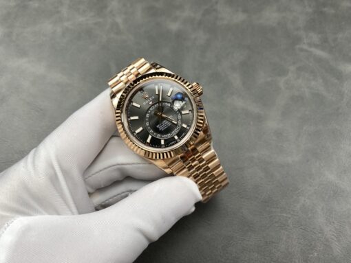Rolex Sky-Dweller replica, original size, complete with lug stamps