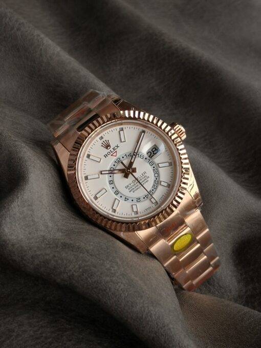 New color scheme, Rolex Sky-Dweller replica in original size, complete with lug stamps