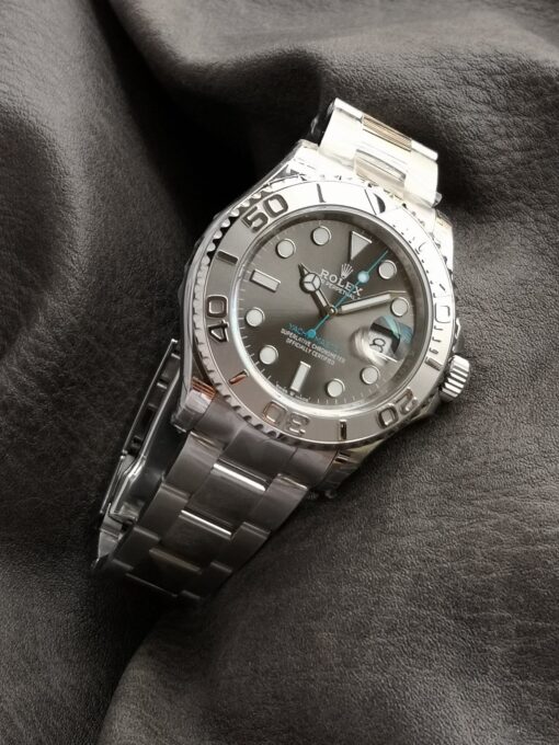 Limited Edition Discovery Magazine, Rolex Yacht-Master Series m126622-0001 watch, 904 stainless steel case and bracelet, rhodium white dial, equipped with 3235 automatic movement, 40 mm