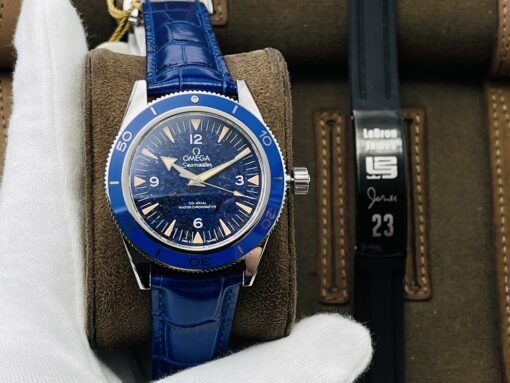 [TWS Factory 2021 Highly Recommended] The highest quality Omega Seamaster Malachite in vibrant green is here! Featuring a natural malachite dial, 41mm diameter, three hands, and a warm, smooth finish, exuding elegance and nobility! Natural malachite displays a deep, emerald green luster, a noble stone with a unique and refined quality!